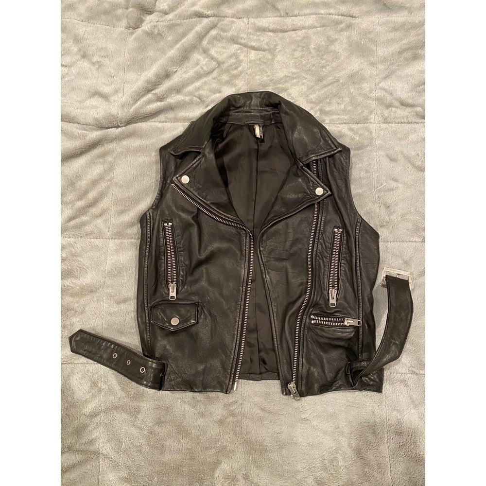 Topshop Women’s Black Leather Motorcycle Vest